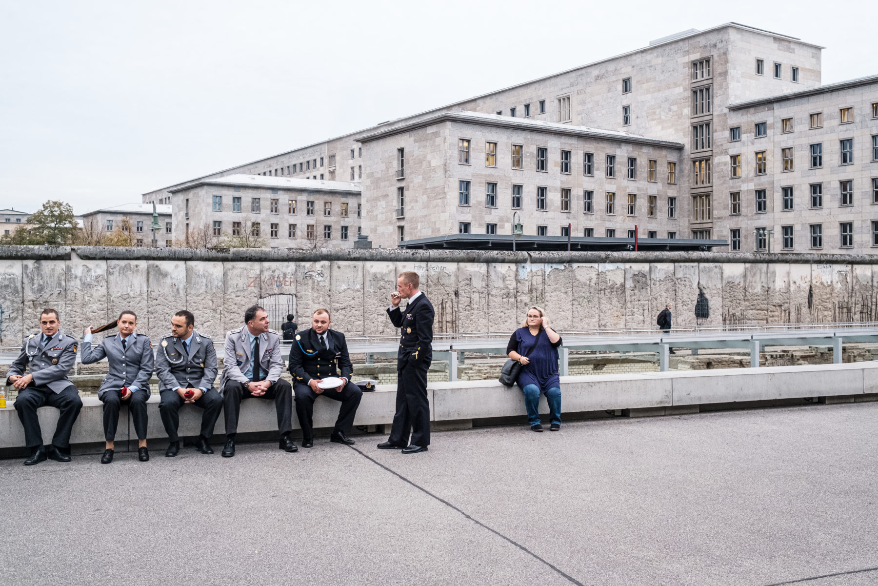 military at berlin wall